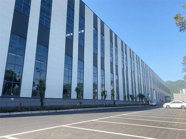 上海全自动醋瓶不干胶贴标机